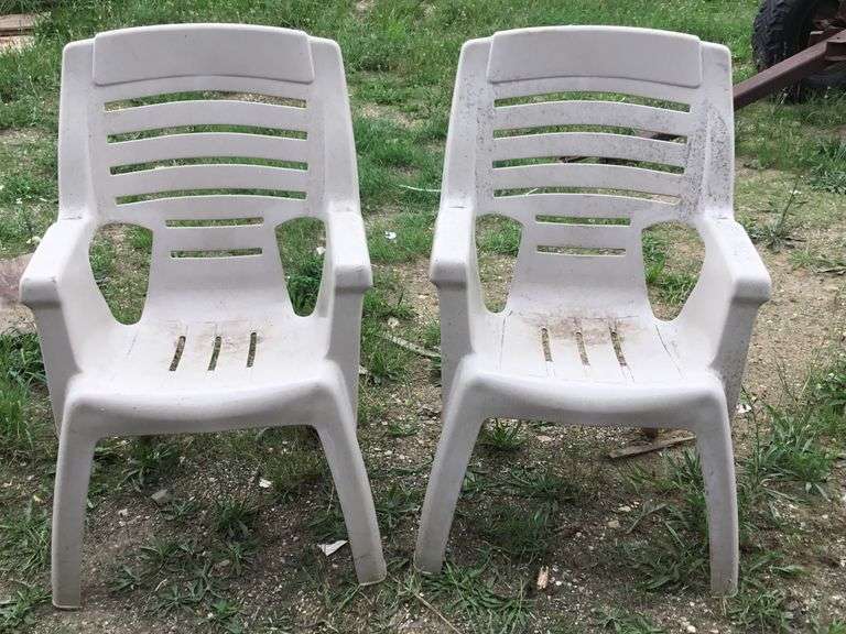 2 Plastic Patio Chairs Sherwood Auctions