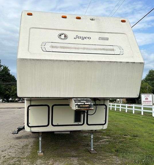 1991 Jayco Designer 35FT Fifth Wheel Camper Sherwood Auctions