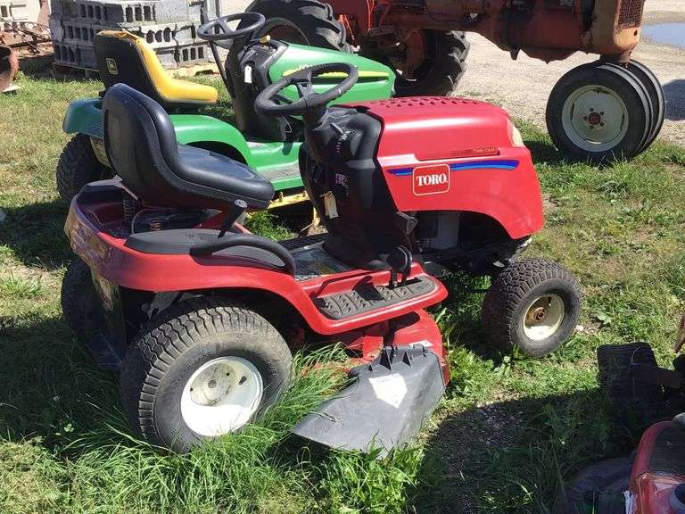 Toro LX 425 Twin Cam 42” Deck Sherwood Auctions