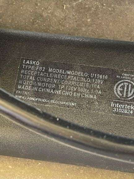 1 Qty) Lasko Safe Bladeless Ceramic Heater (1 Qty) Lasko Blower Fan Model:  U15610 - Sierra Auction Management Inc