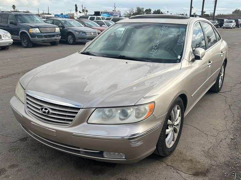 2006 Hyundai Azera Limited / SE - Sierra Auction Management Inc