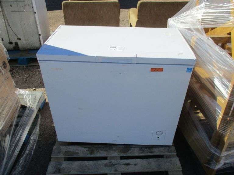 (P) HISENSE Chest Freezer FC72D6BWE Sierra Auction Management Inc