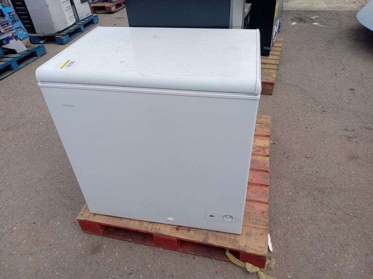 Vissani 7cu.ft Chest Freezer, White Sierra Auction Management Inc