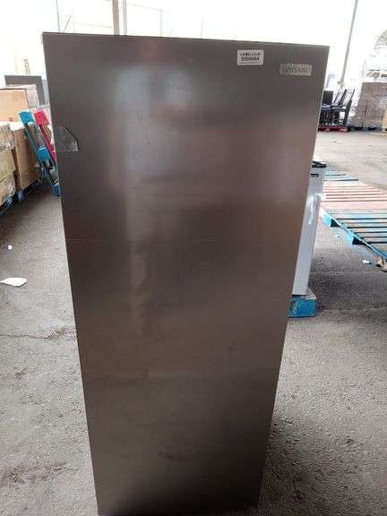 Vissani Freezer And Refrigerator - Sierra Auction Management Inc