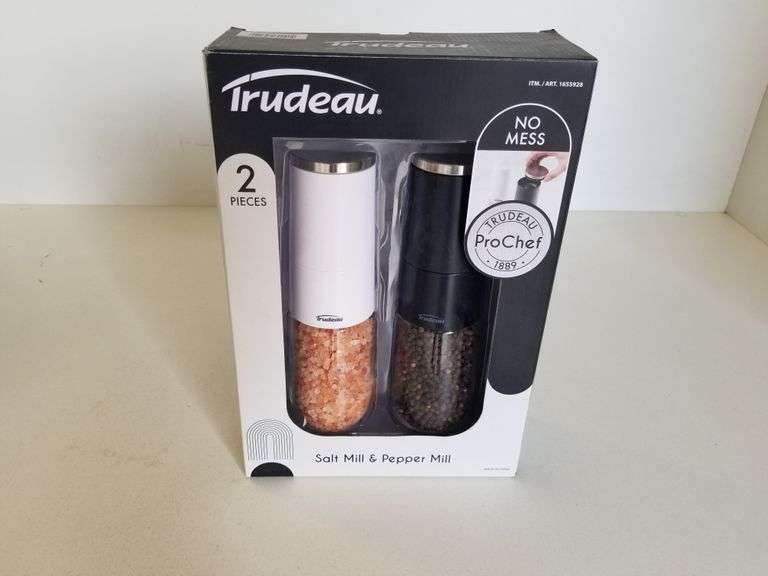 2pc Trudeau Salt and Pepper Mills Sierra Auction Management Inc