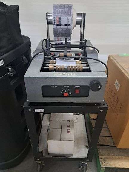 Advent 300 110-volt Tube Label Applicator with Cart - Sierra Auction ...