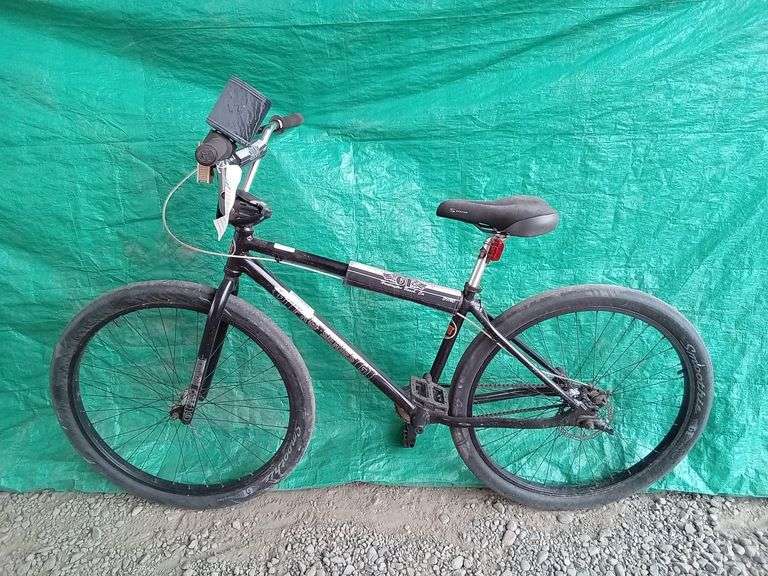 black-gt-pro-series-gt-road-bike-sierra-auction-management-inc