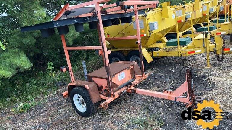 2008 K&K System Trailer Mounted Arrowboard,