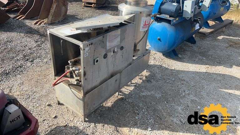Tuff Industrial  Steam Cleaner,