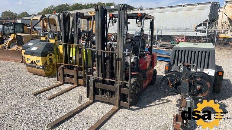 2006 Tusk 500PG-14 Forklift,