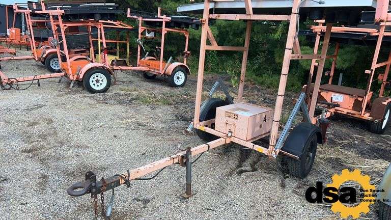 2011 Waaw Trailer Mounted Arrowboard,