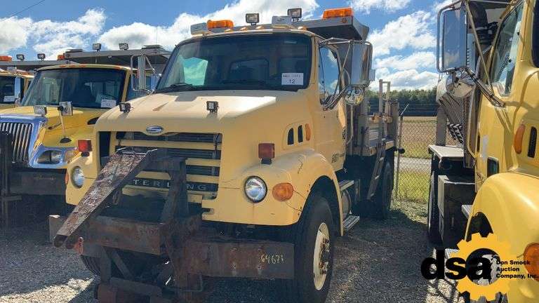2004 Steriling L7500 Dump Truck,