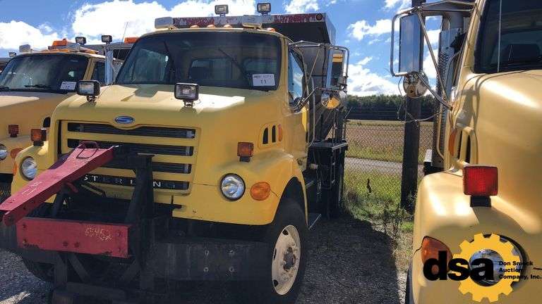 2005 Sterling L750 Doall,