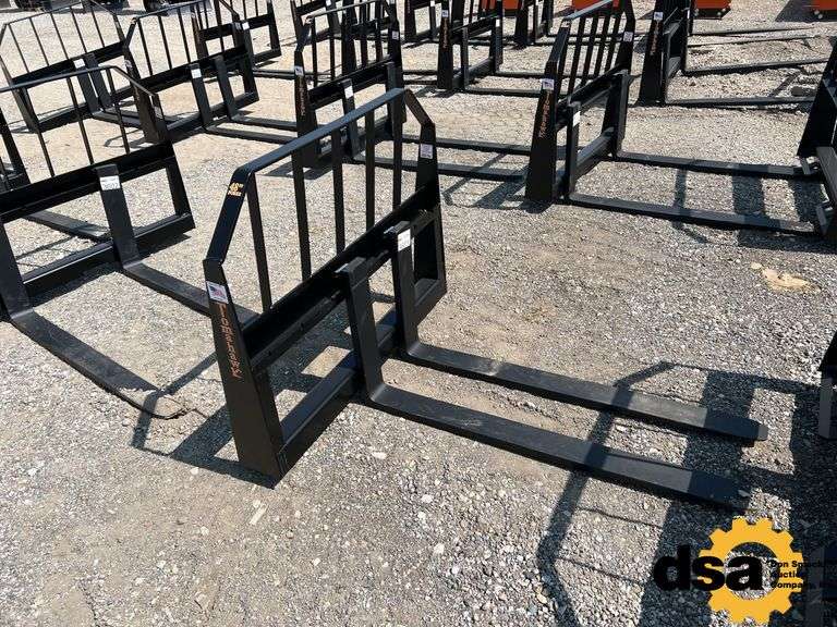Unused 48” Tomahawk Skid Loader Pallet Forks - Don Smock Auction Company