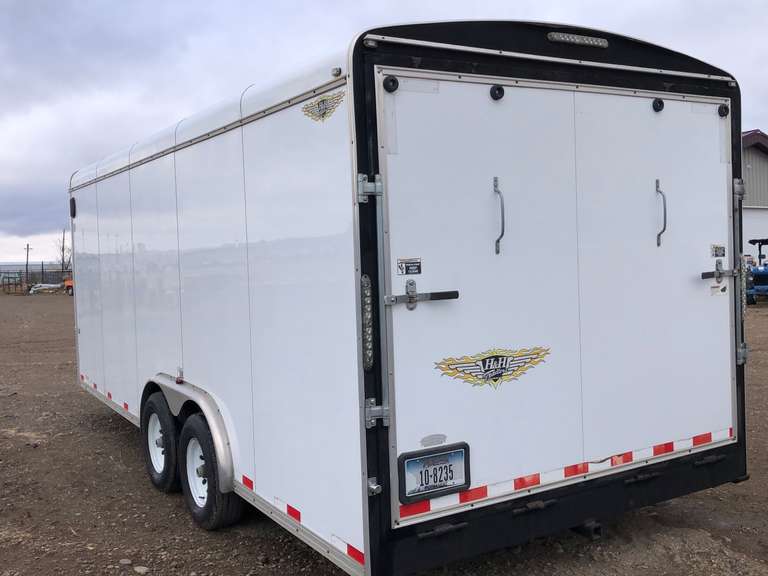 2004 21 ft. H&H Enclosed Trailer Smith Sales Co. Auctioneers