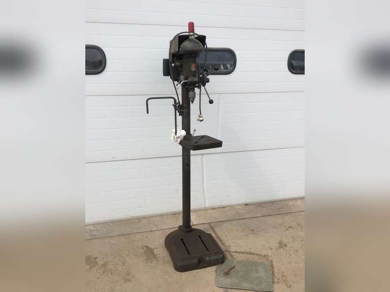 Upright drill press Smith Sales Co. Auctioneers