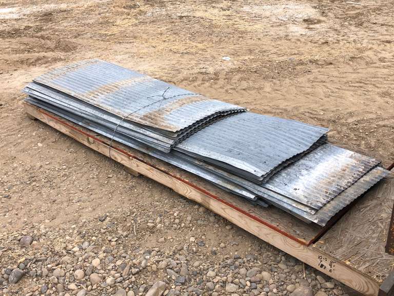 Decorative Galvanized Tin Smith Sales Co. Auctioneers