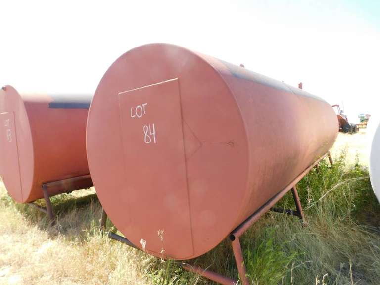 Large Fuel Tank Smith Sales Co. Auctioneers