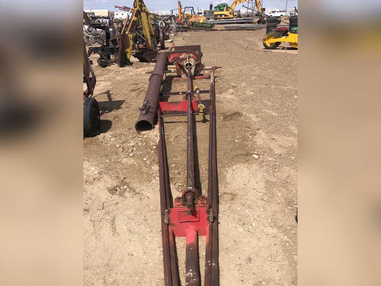 8 inch Crisafulli Pump Smith Sales Co. Auctioneers