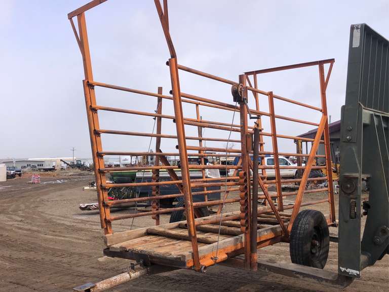 Loading Chute - Smith Sales Co. Auctioneers