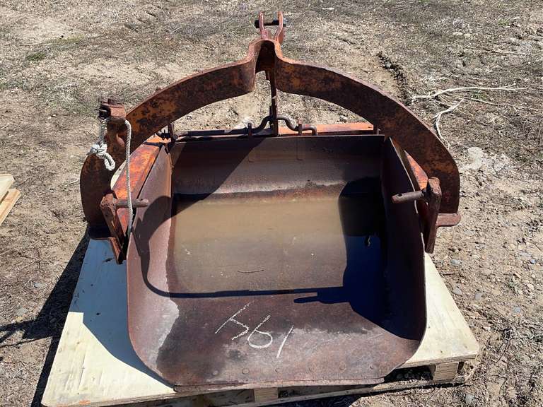 3 Point Scoop Smith Sales Co. Auctioneers