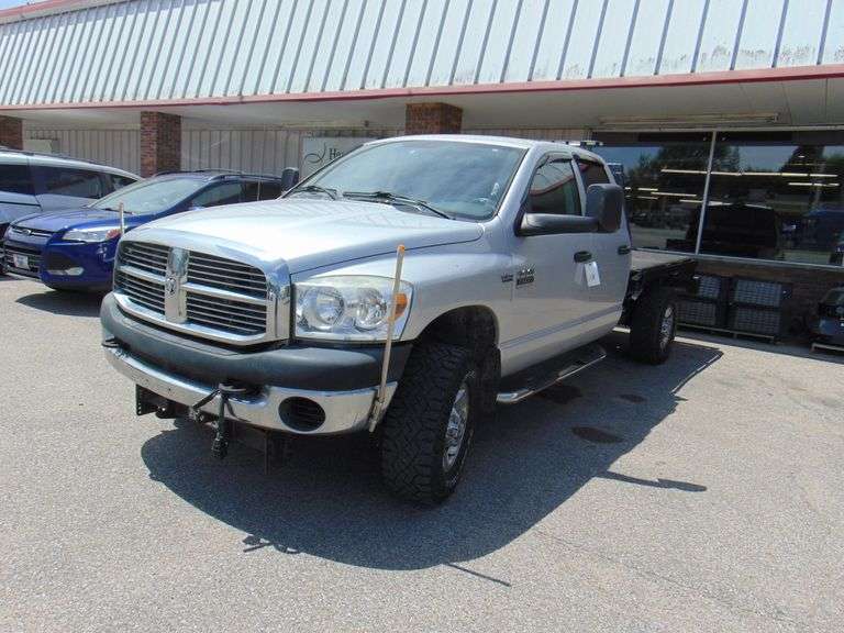 Newsome's RV Surplus Inventory Reduction Online Only Auction Bright