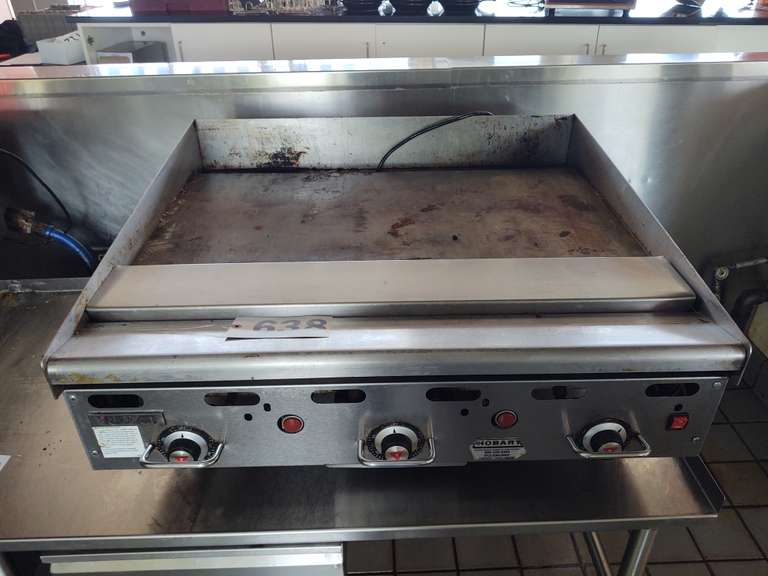 Vulcan gas commercial flat top griddle South Auction