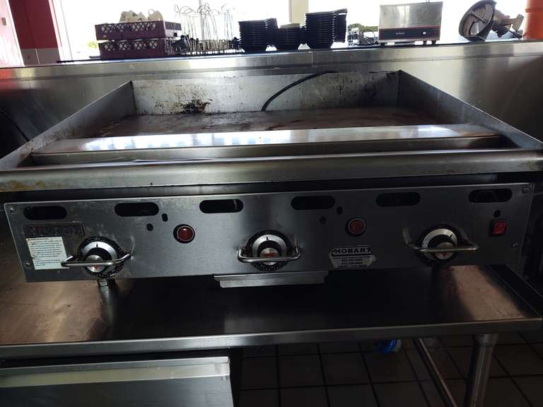 Vulcan gas commercial flat top griddle South Auction