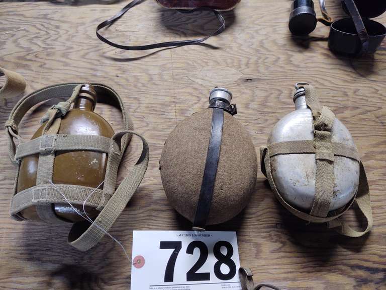 Lot of 3 vintage military canteens. South Auction