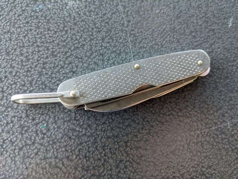 Camillus 1973 Military Issue Pocket Knife South Auction