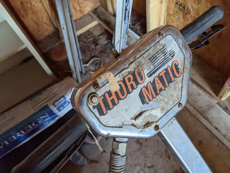 Vintage ThoroMatic floor buffer South Auction