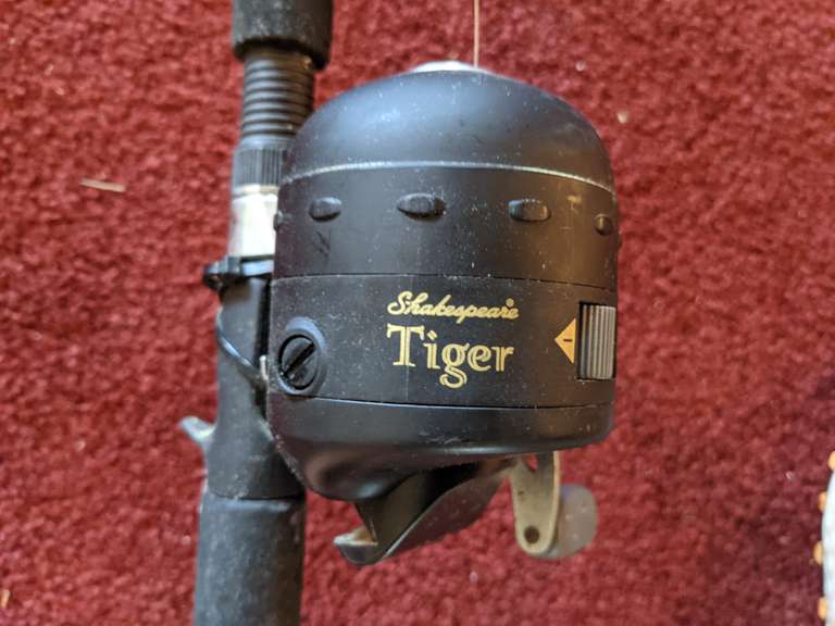 Shakespeare Tiger Rod & Reel Combo South Auction
