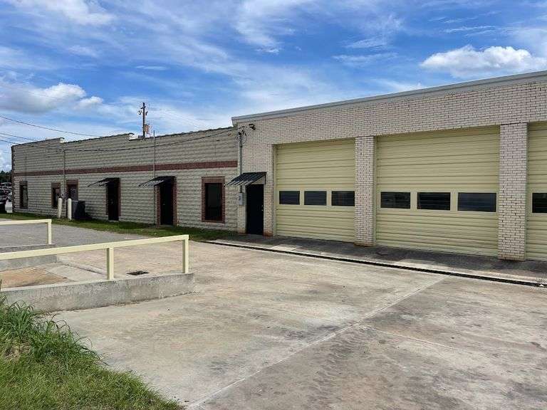 Commercial Building206 S Green Street Swainsboro, GA South Auction