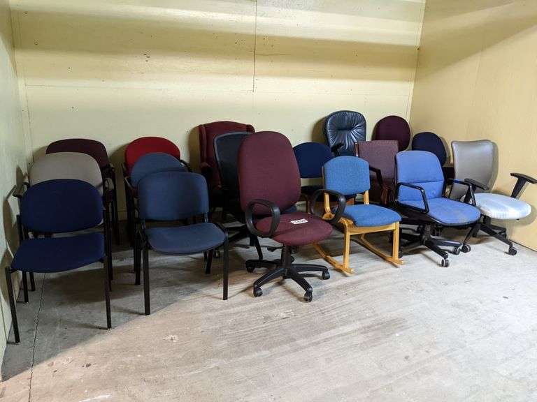 Bulk lot of 17 nonmatching office/waiting room chairs South Auction