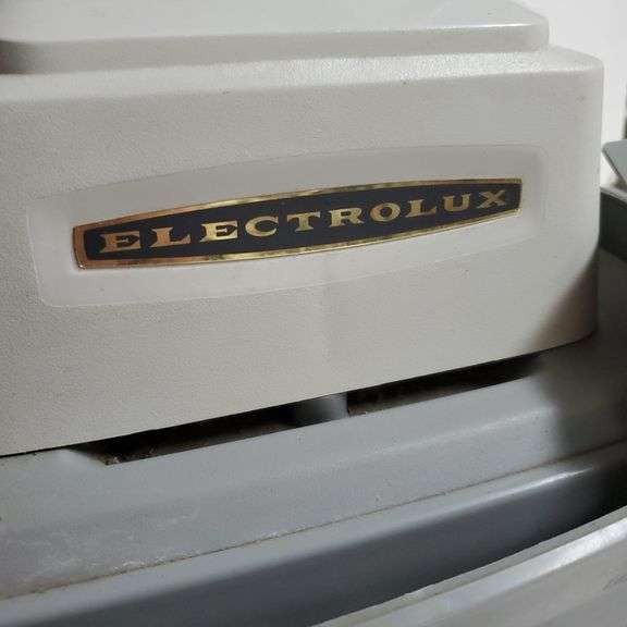 Electrolux Epic Shampoo Carpet Cleaner Trice Auctions