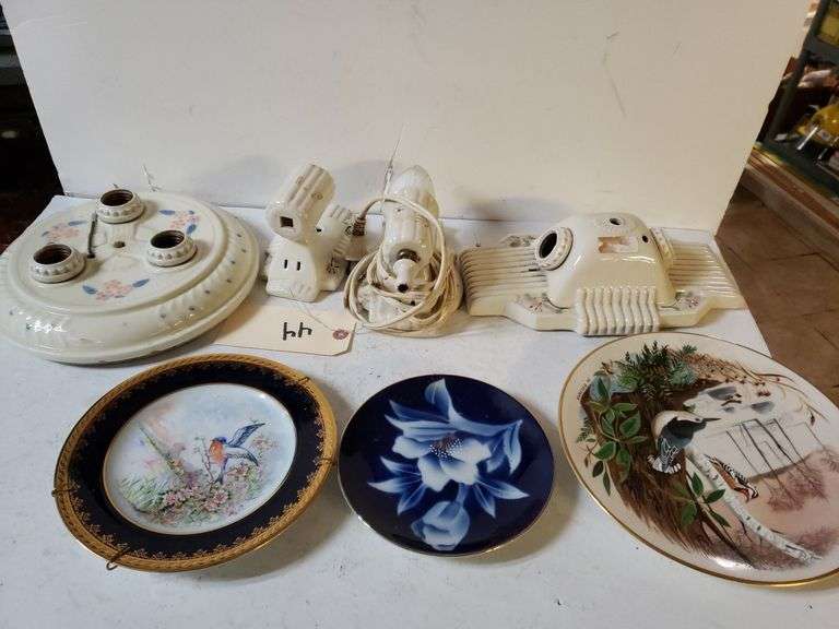 Flowered Light Fixtures & Decorative Plates Trice Auctions