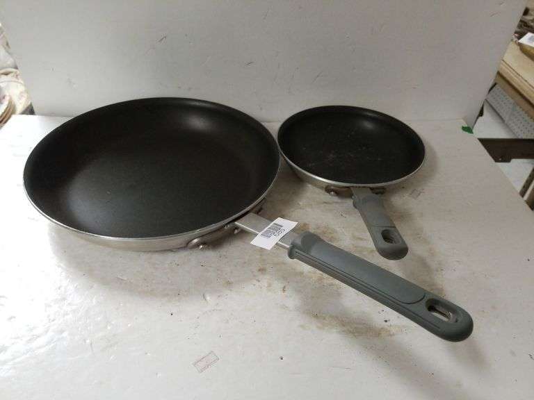 Bakers & Chefs Skillets Trice Auctions