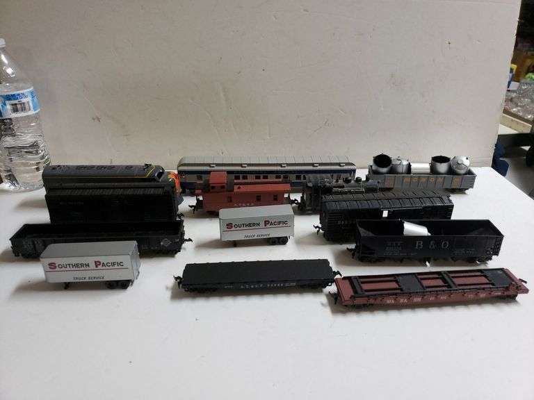 Lot Of Toy Train Cars Trice Auctions