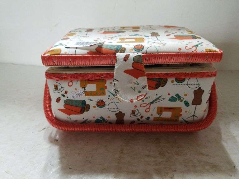 Small Sewing Basket With Contents Trice Auctions