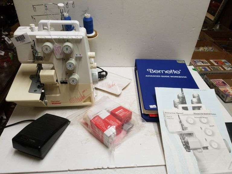 Bernina Bernette Funlock Serger Sewing Machine With Manuals - Trice ...