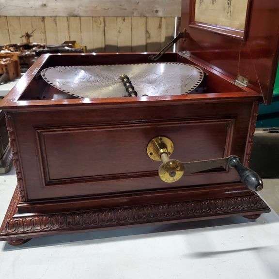 Antique Symphonium Music Box Cherry 1896 Regina
