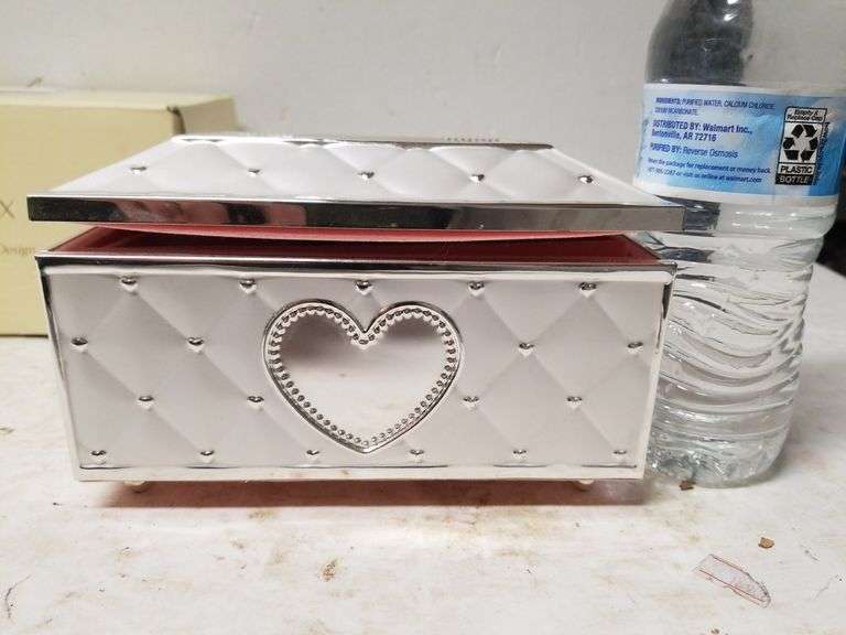 Lenox Childhood Memories Jewelry Box Trice Auctions