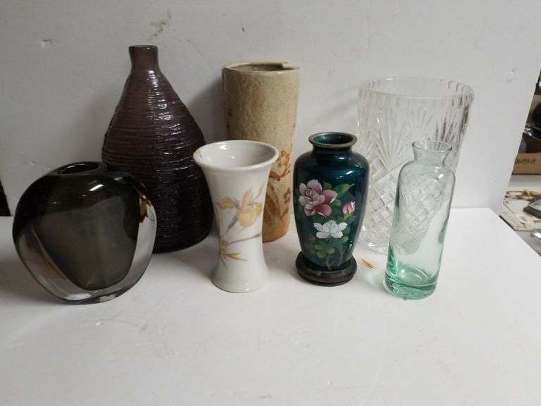 Assorted Flower Vases Trice Auctions