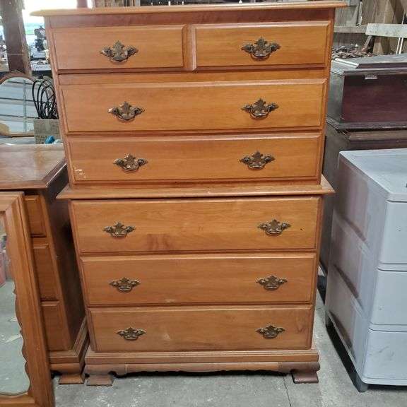 Vintage Solid Rock Maple Sprague & Carleton 6 Drawer Dresser Trice