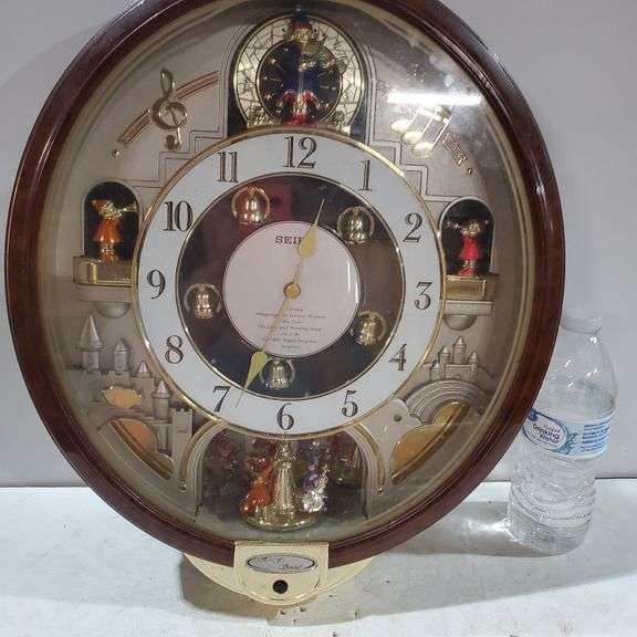 Battery Operated Wall Clock By Seiko Trice Auctions