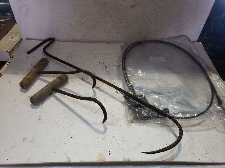 Vintage Bail Hooks And More Trice Auctions