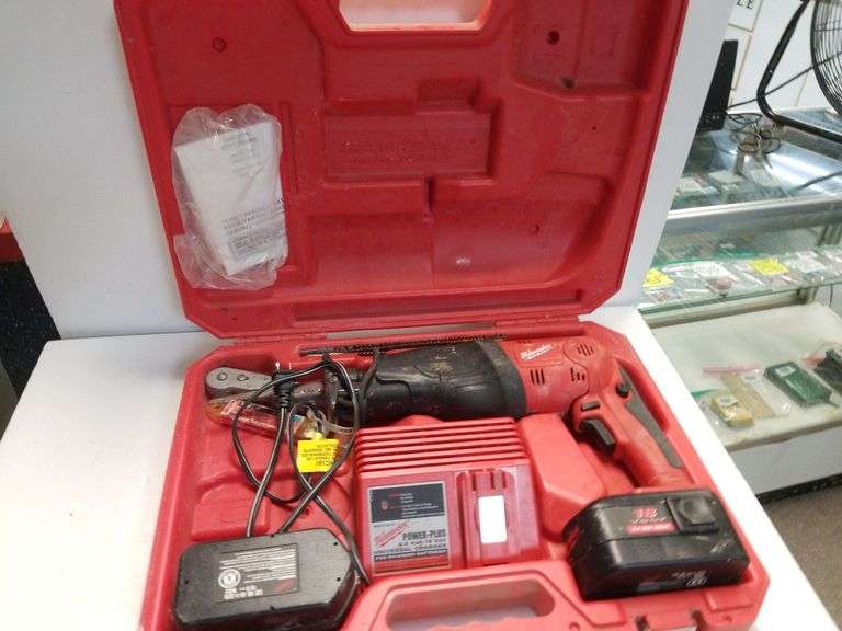 Milwaukee Sawzall With Battery & Charger Trice Auctions