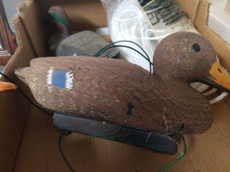 Plastic Duck Decoys. Poly Rope, Mirror Trice Auctions