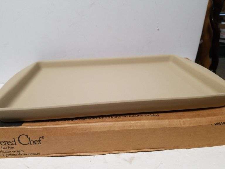 Pampered Chef Stoneware Bar Pan Trice Auctions