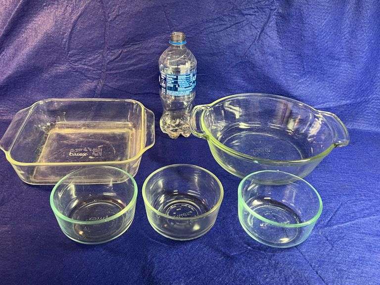 Various Pyrex Dishes Trice Auctions
